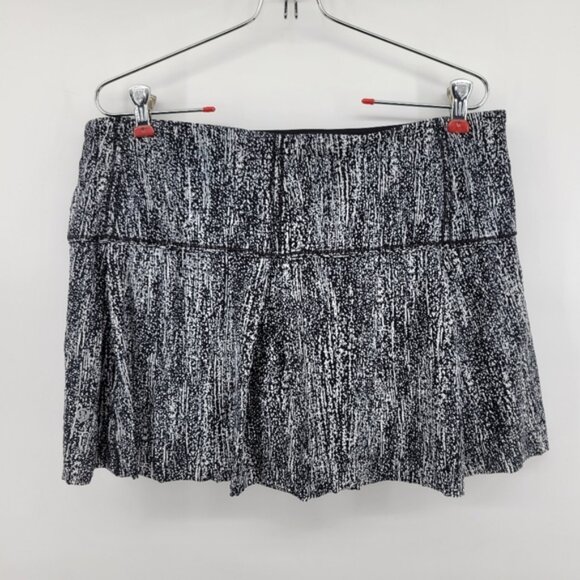 Lululemon Lost In Pace Skirt Air Time White Black Size 12 - Picture 5 of 8